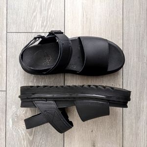 Voss Leather Strap Sandals